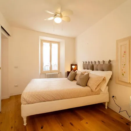 Loving Loppia - Lavanda Apartman *