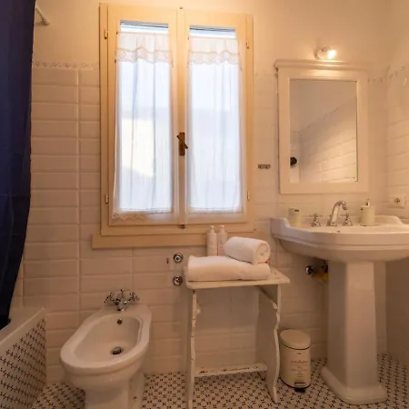 Apartman Loving Loppia - Lavanda Bellagio